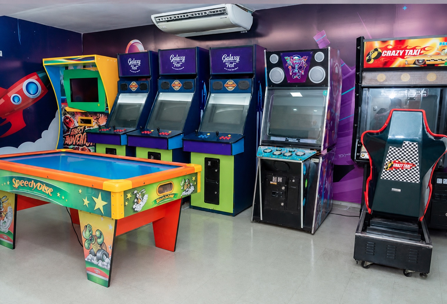 Área de arcade e jogos do Galaxy Fest